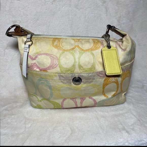 Coach Handbags - Coach Hamptons Scribble Hobo Shoulder Bag, RARE Y2K!!